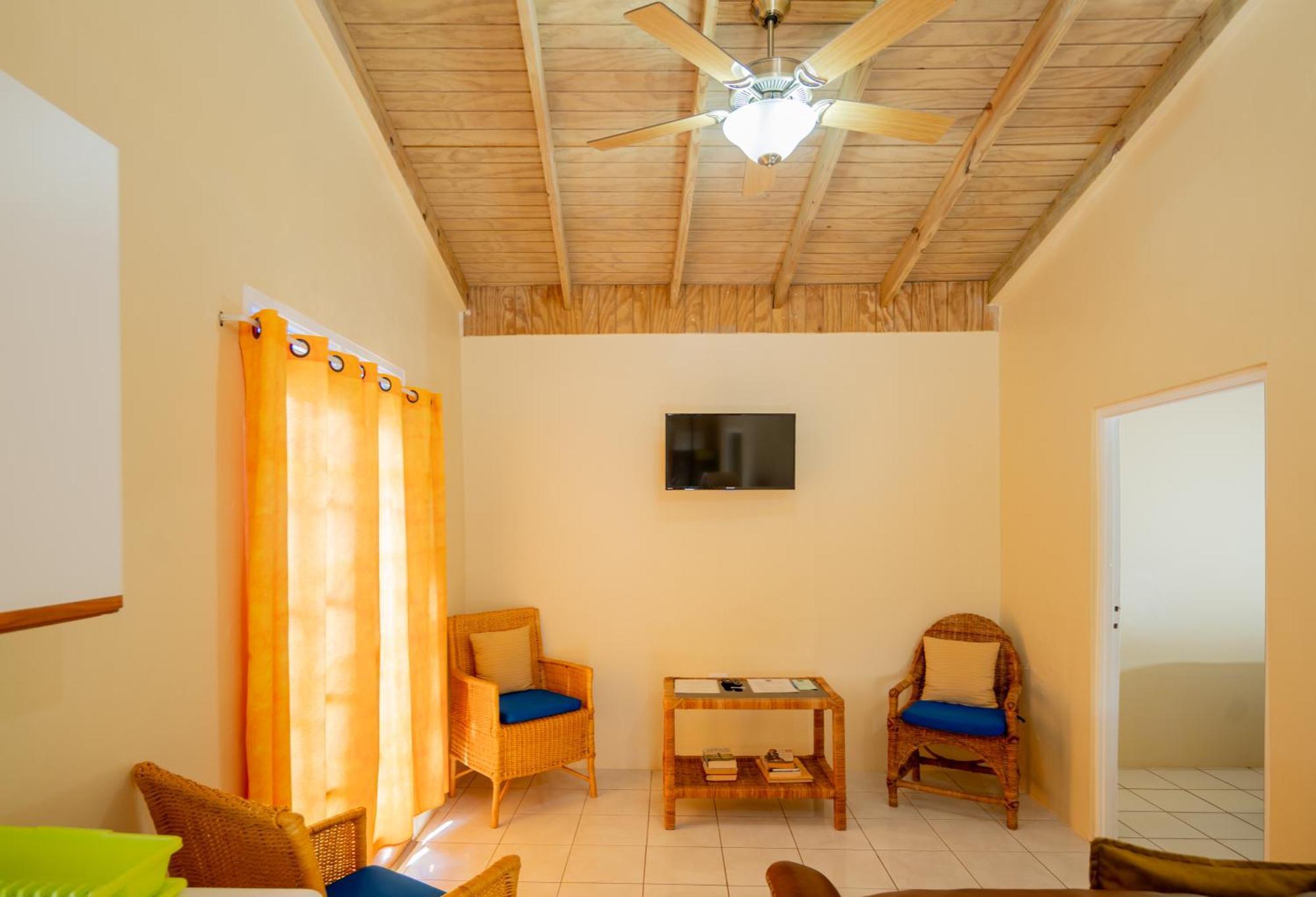 Beyond Sunset Resort & Villas Treasure Beach Exterior foto